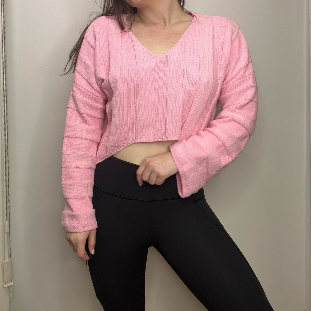 American Threads Boutique Flare Sleeve Bubblegum Pink Sweater Small/Medium